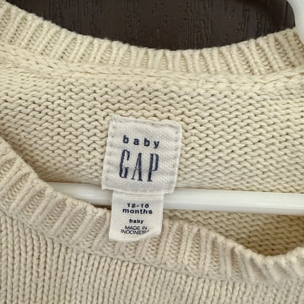 3/$25 GAP Baby Boy Cream Letter Knit Sweater 100% Cotton Cozy Pullover 12–18M